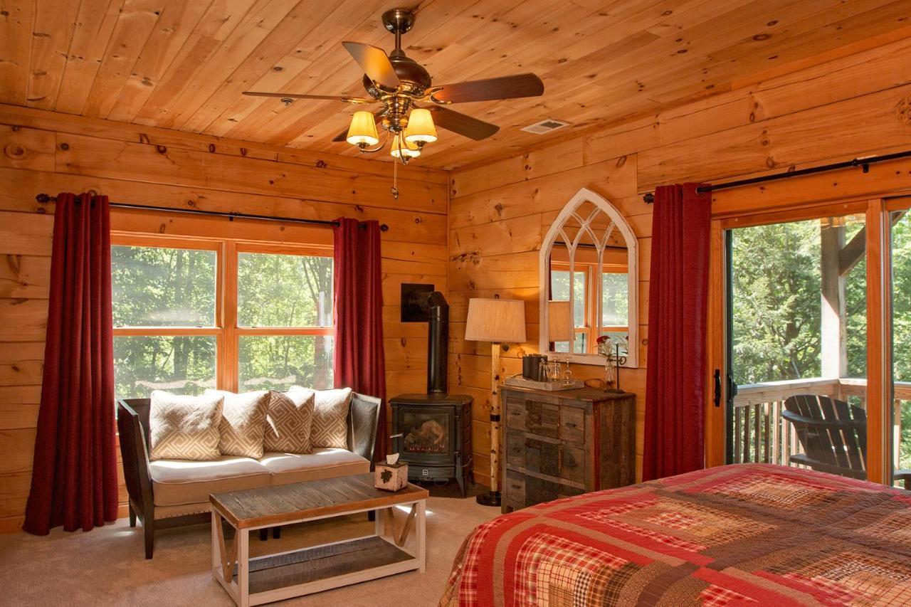 Lazy Bear Lodge Valle Crucis Экстерьер фото