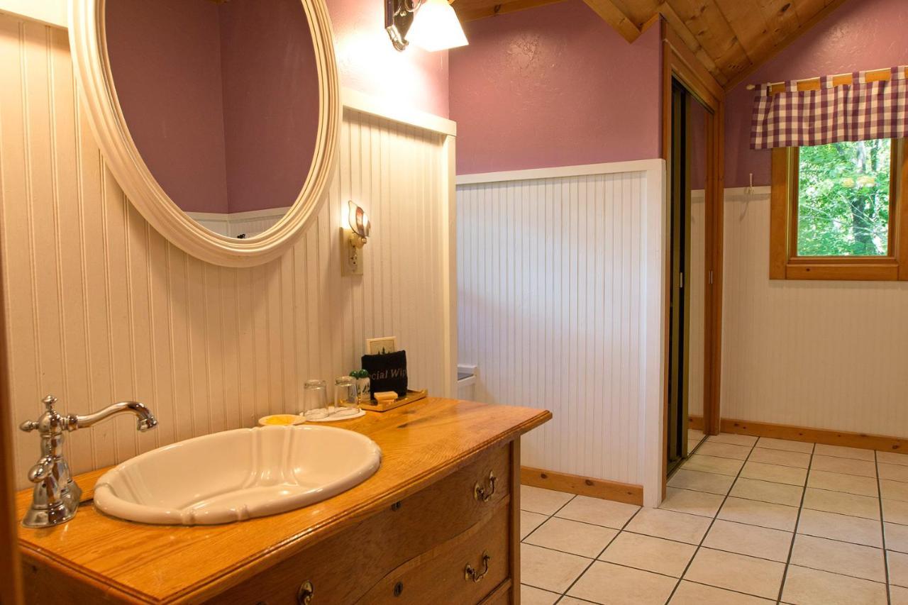 Lazy Bear Lodge Valle Crucis Экстерьер фото